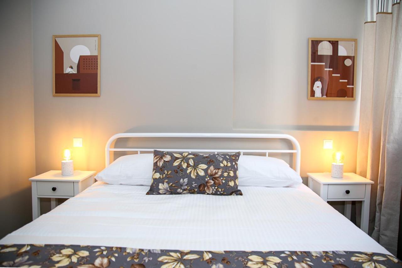 Caravin Wanderhome, 5 Min From Metro Nea Ionia Athen Exterior foto