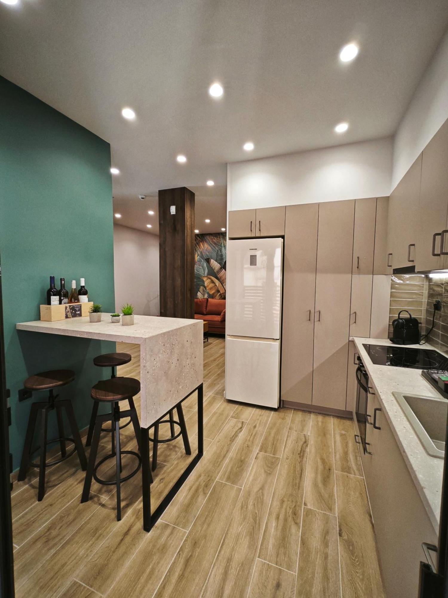 Caravin Wanderhome, 5 Min From Metro Nea Ionia Athen Exterior foto